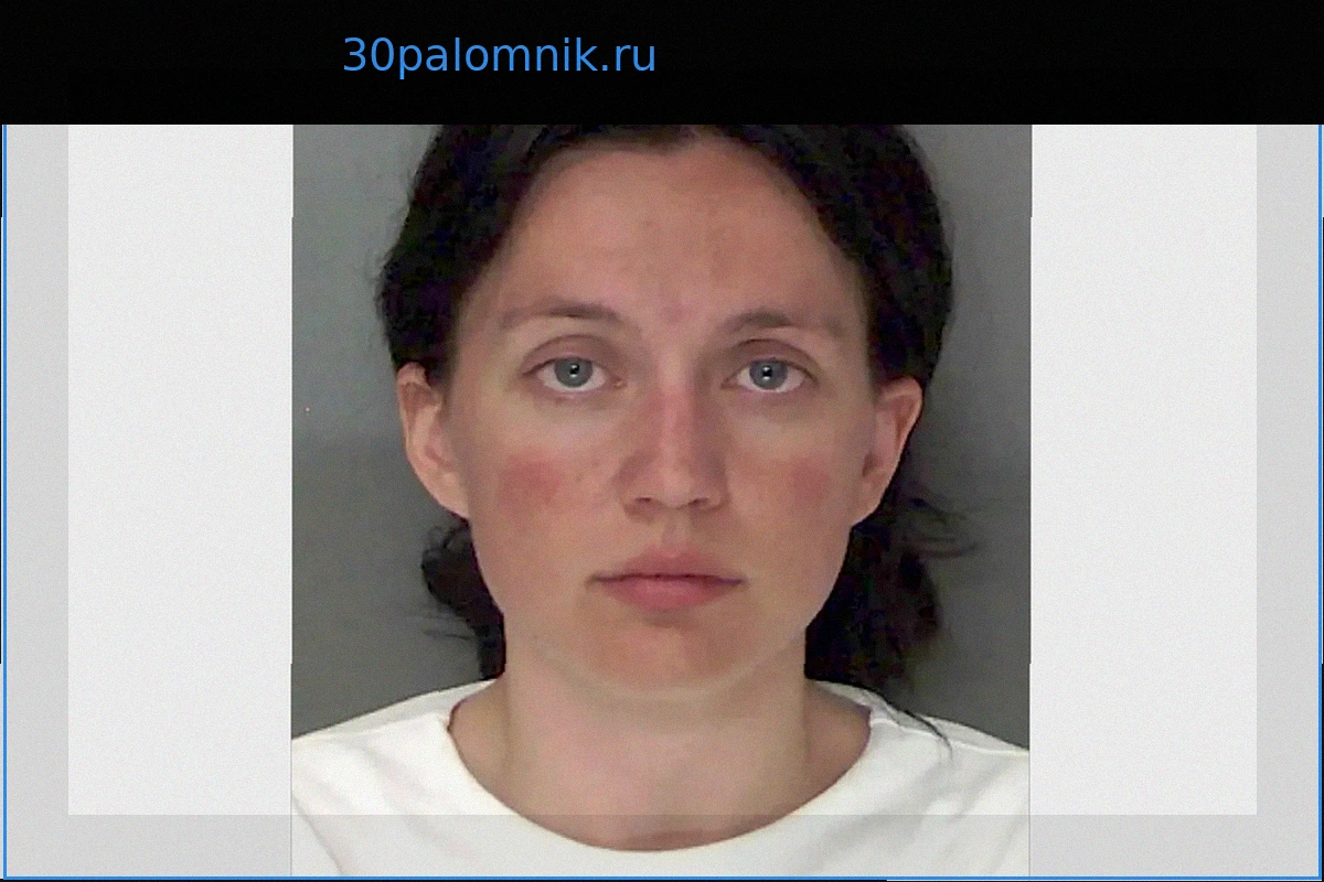 Учительница биологии обвиняется в связях с шестью школьниками