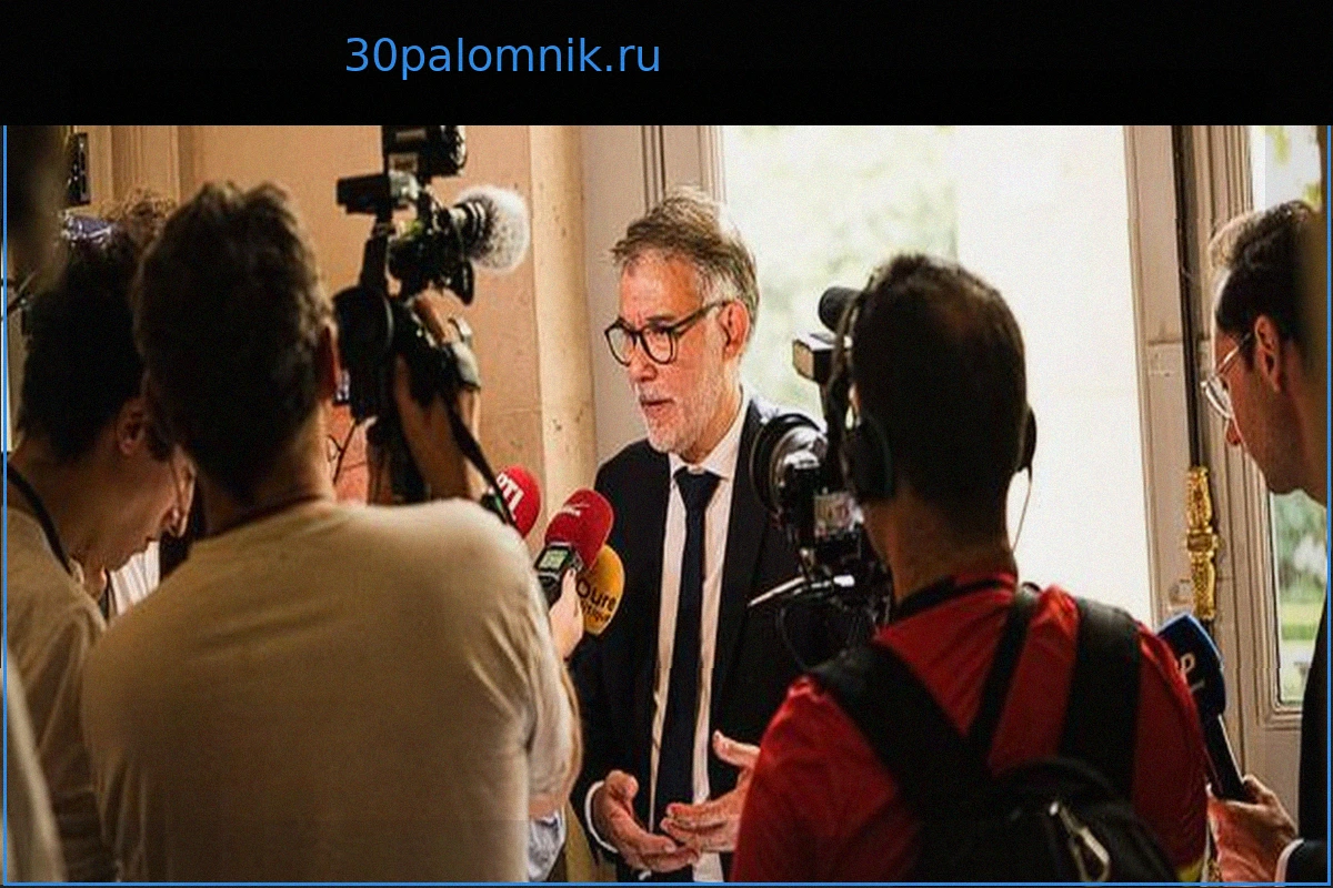 Оливье Фор проиграл внутренний «референдум» в Социалистической партии по выдвижению кандидата в президенты